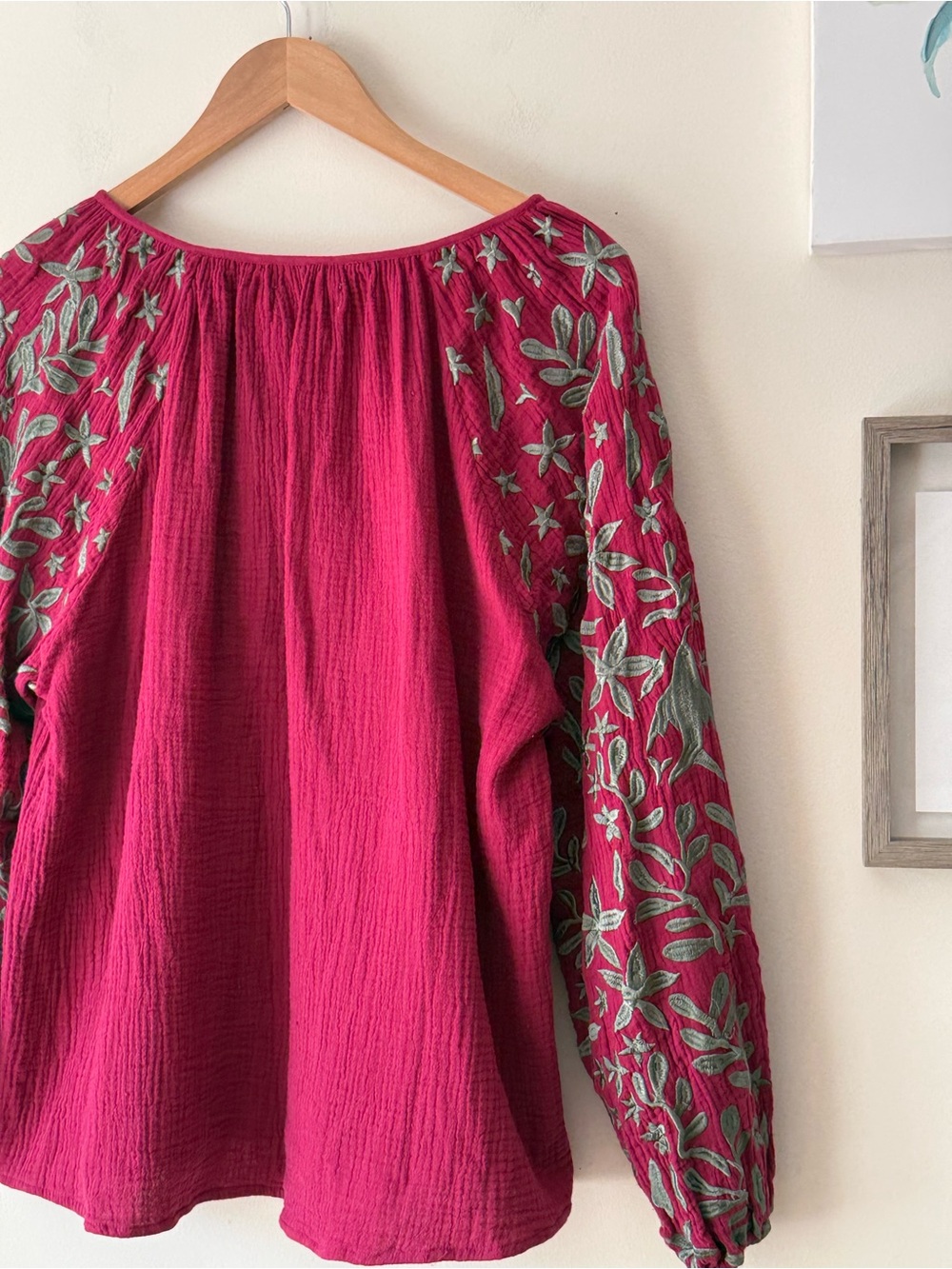 Voyageur by Mersea Palermo Cotton Embroidered Blouse Berry/Light Gray Size Large - Picture 12 of 12
